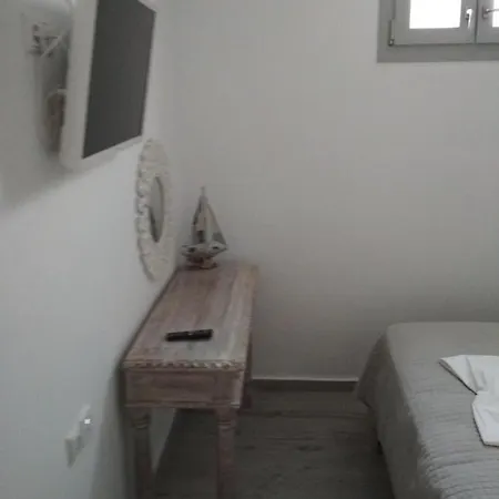 Naxian Album Kaliope With Private Pool, فيلة